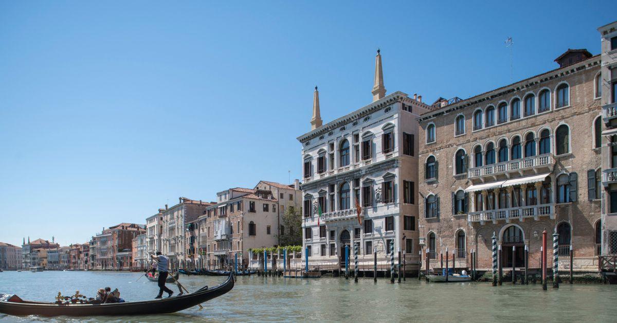 jeff bezos venice