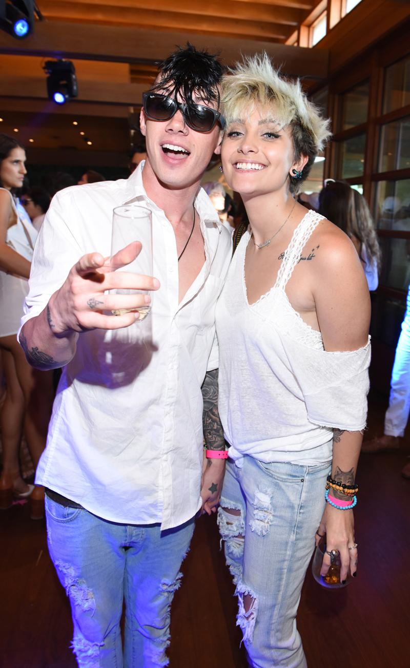 Paris Jackson Snubs Debbie Rowe Cancer Diagnosis